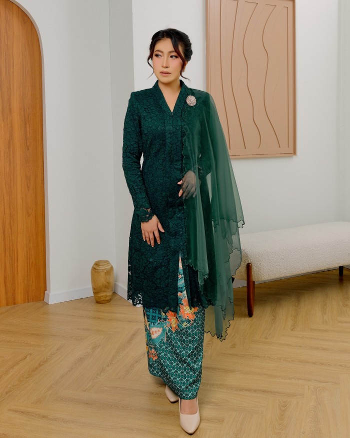 WIDURI KEBAYA - EMERALD GREEN