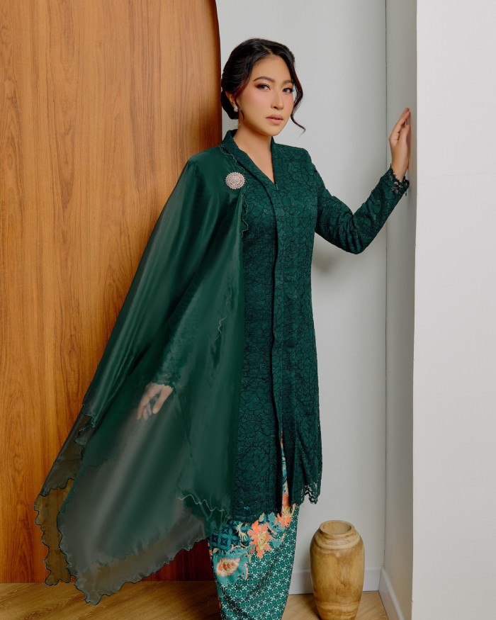 WIDURI KEBAYA - EMERALD GREEN