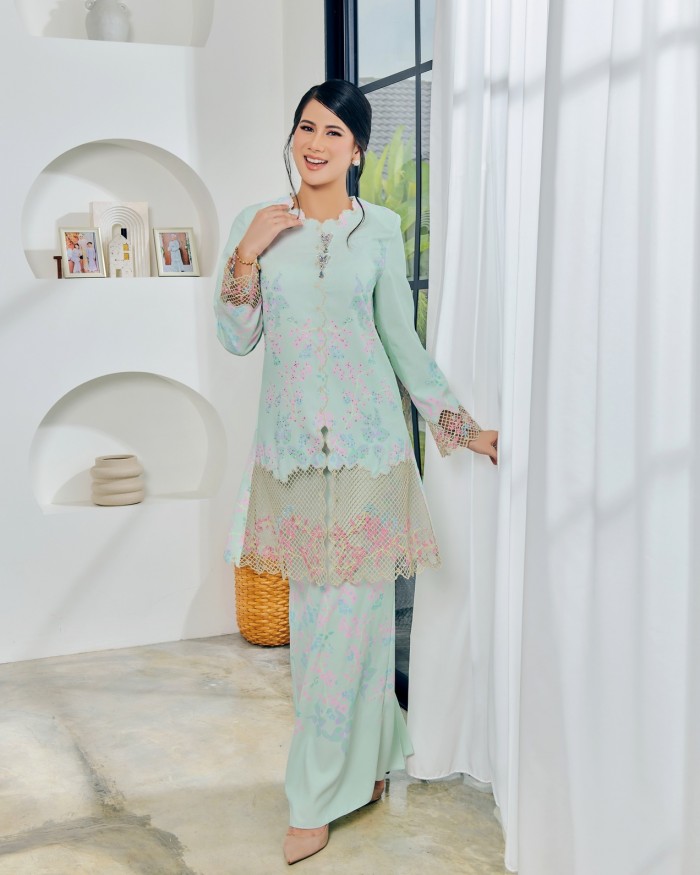 NATASHA KURUNG - MINT GREEN