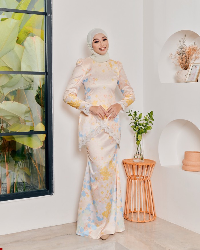 DHEA KURUNG - NUDE CREAM