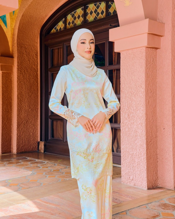 ALICE KURUNG - CHAMPANGE GOLD