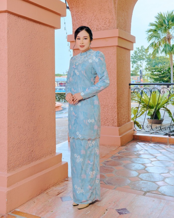 SARA KURUNG -  GREYISH BLUE