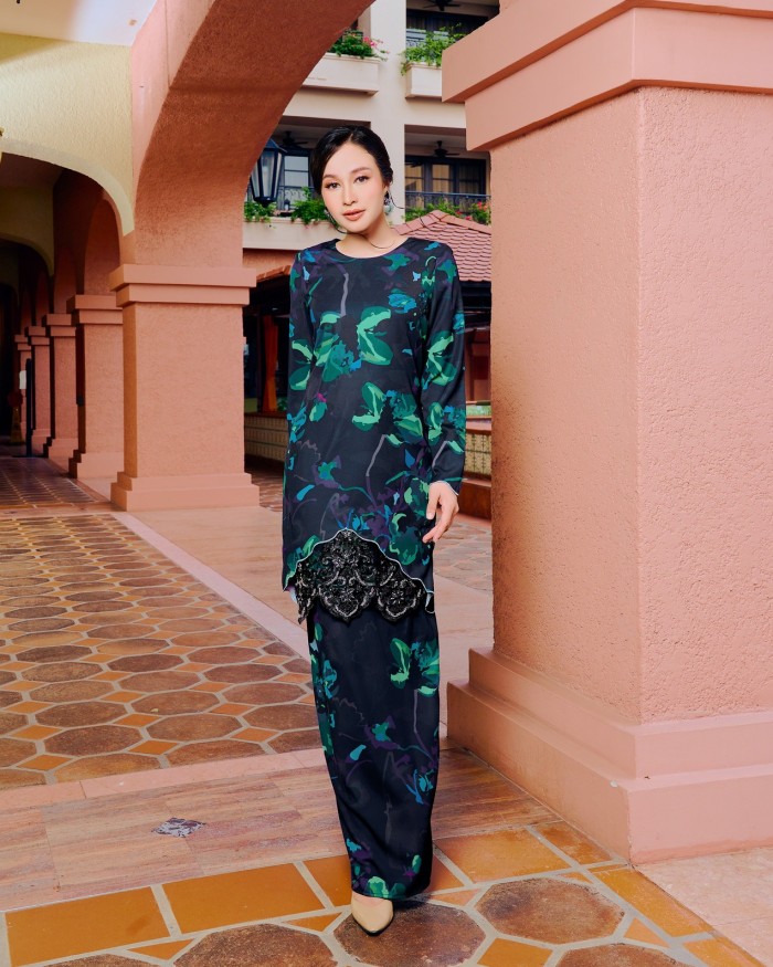 QASRINA KURUNG - DARK GREEN