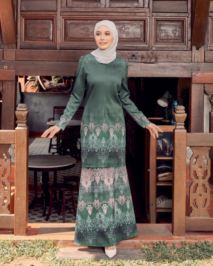 AJUNA KURUNG - EMERALD GREEN