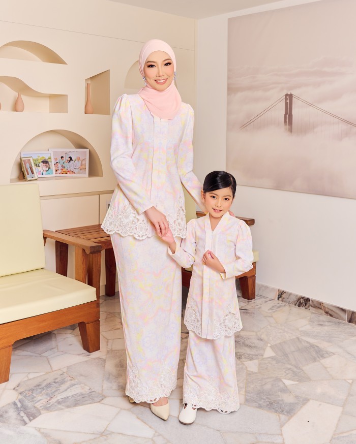 ESTINA KEBAYA - NUDE PINK