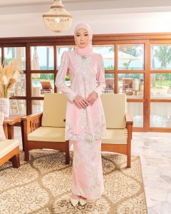 LEILA KURUNG - ROMANCE PINK